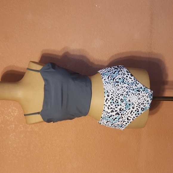 Grey white teal leopard bikini! Beach vacation swim pool travel Size large! - Picture 1 of 4